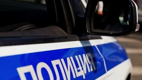 Полицейские Армизонского района задержали женщину, ударившую сожителя ножом в грудь
